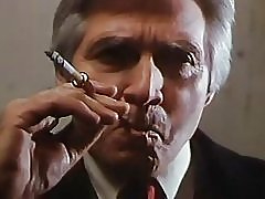 Mano motina yra mano pimp - dovana benamiai