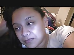 Ji negali atsipalaiduoti, nes kaimynai garsiai pasimylėti