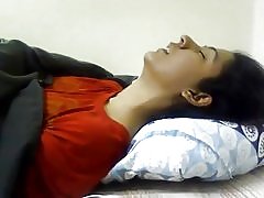 Indijos mergina besimasturbuojanti - nicolo33